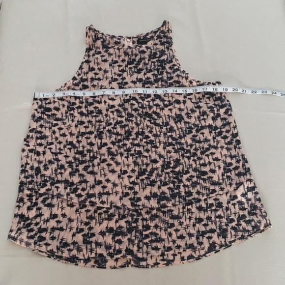 Banana Republic Pink & Navy Blue Double Layer Sleeveless Blouse SIZE: PETITE M - Picture 8 of 12